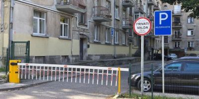 privati valda